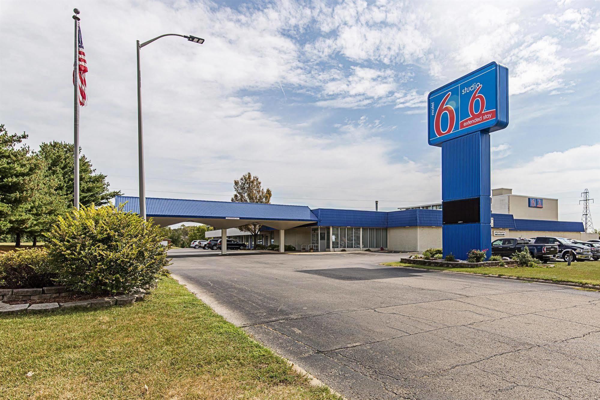 Motel 6-Pekin, IL Bagian luar foto