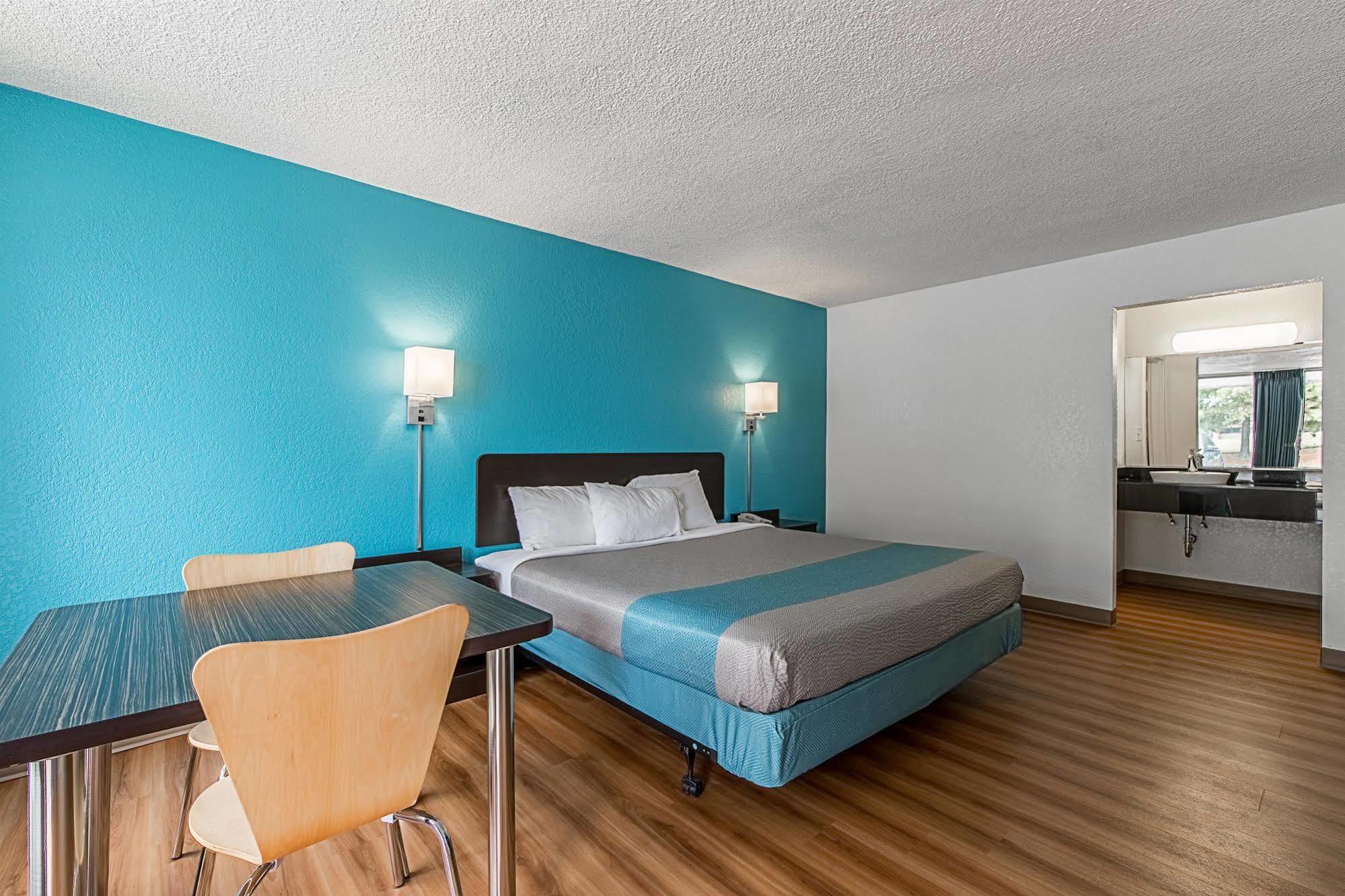 Motel 6-Pekin, IL Bagian luar foto